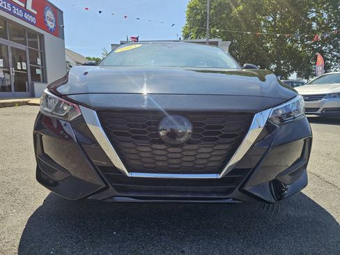 Used 2021 Nissan Sentra SV FWD image 2
