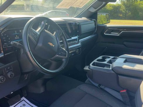 Used 2025 Chevrolet Silverado 1500 LT RWD image 14