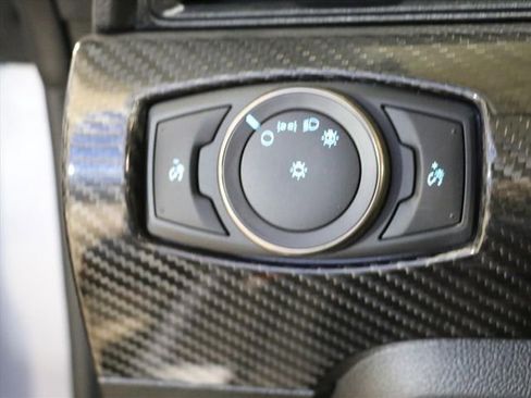 Used 2022 Ford Mustang Shelby GT500 w/ Carbon Fiber Track Pack image 30