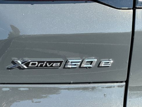 New 2026 BMW X5 xDrive50e image 6