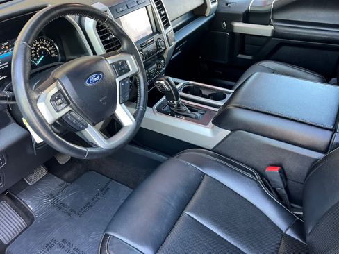 Used 2020 Ford F150 Lariat image 11
