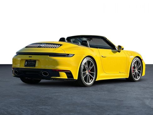 Used 2022 Porsche 911 Carrera S image 3
