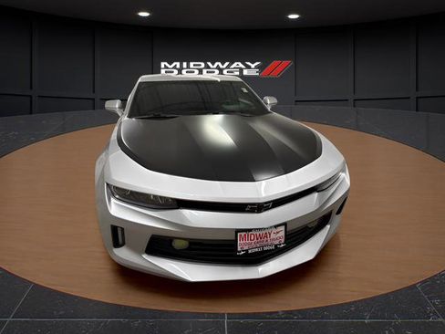 Used 2018 Chevrolet Camaro LT image 5
