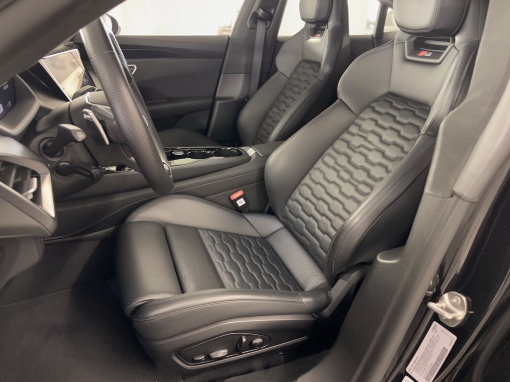 Certified 2023 Audi RS e-tron GT w/ Carbon Performance Package AWD/4WD image 5