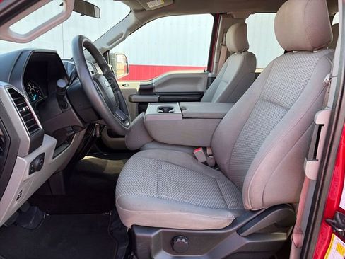 Used 2019 Ford F150 XLT image 21