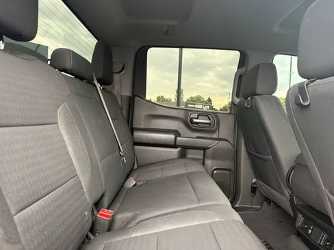 Used 2025 Chevrolet Silverado 1500 Custom Trail Boss w/ LPO, Dark Essentials Package AWD/4WD image 13