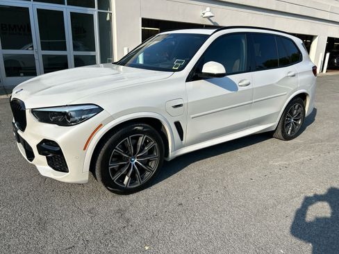 Used 2022 BMW X5 xDrive45e w/ M Sport Package AWD/4WD image 1