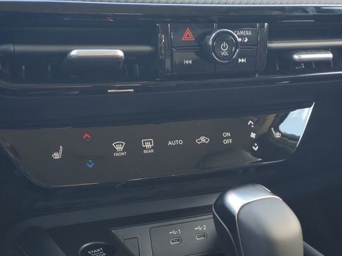 New 2026 Nissan Kicks SR image 26