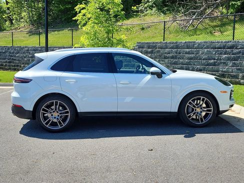 Used 2019 Porsche Cayenne S AWD/4WD image 11