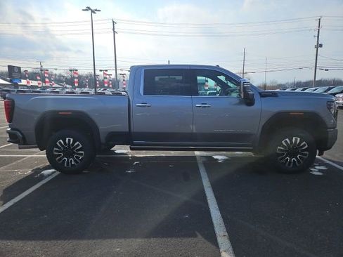 New 2026 GMC Sierra 2500 Denali Ultimate image 6