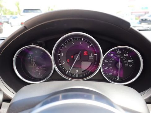 Used 2019 MAZDA MX-5 Miata Sport RWD image 40