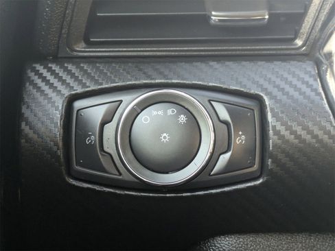 Used 2015 Ford Mustang Coupe image 23