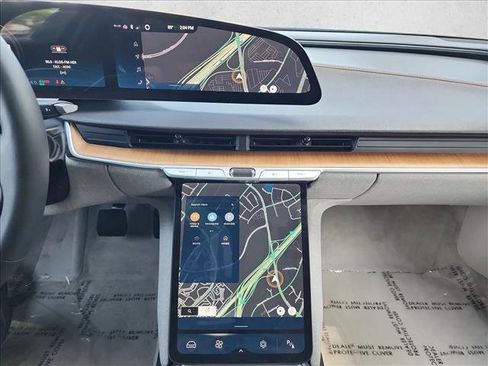 Used 2023 Lucid Air Touring image 15