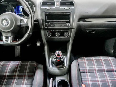 Used 2013 Volkswagen GTI 2-Door FWD image 22
