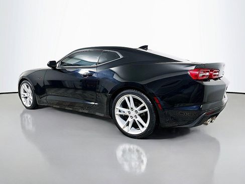 Used 2020 Chevrolet Camaro LT w/ Technology Package image 5