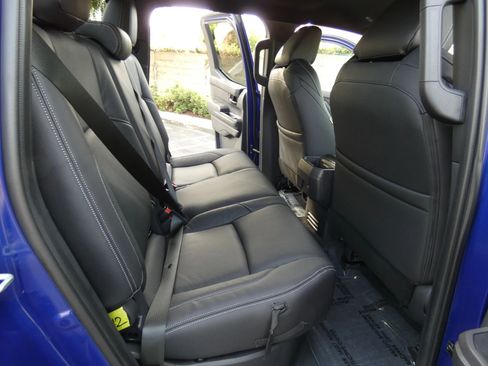 Used 2025 Toyota Tacoma SR5 image 42