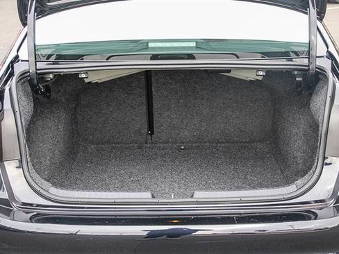 Used 2024 Volkswagen Jetta SE image 25