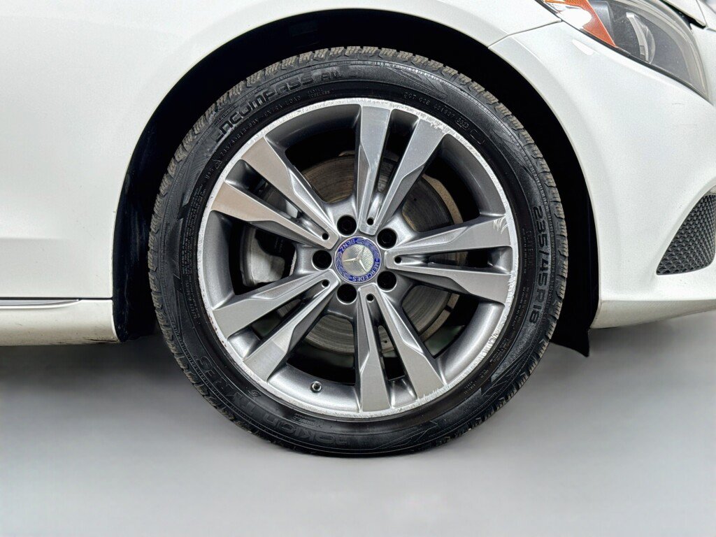 Used 2017 Mercedes-Benz C 300 4MATIC Sedan image 43