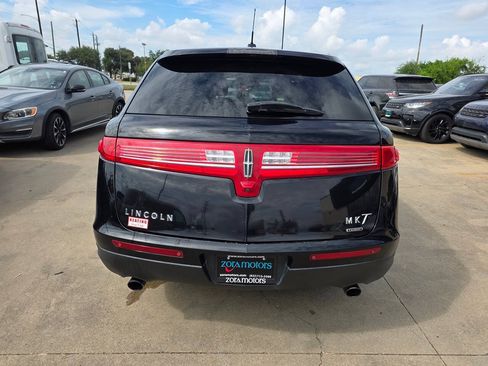 Used 2016 Lincoln MKT AWD w/ Equipment Group 201A image 5