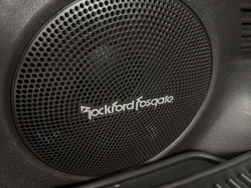 Used 2016 Nissan Juke SL image 11