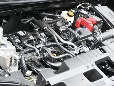 New 2026 Nissan Kicks SR w/ Cold Weather Package image 20