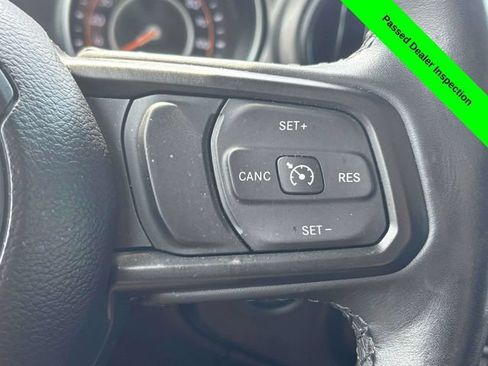Used 2023 Jeep Gladiator Sport AWD/4WD image 12