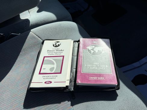 Used 1997 Ford F250 4x4 Regular Cab Heavy Duty image 8