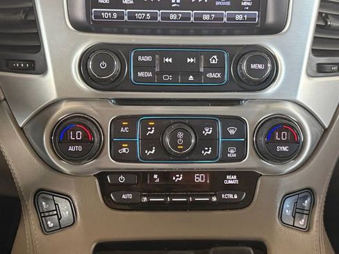 Used 2020 GMC Yukon XL SLT w/ Open Road Package RWD image 4