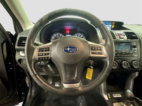 Used 2015 Subaru Forester 2.5i Limited image 12