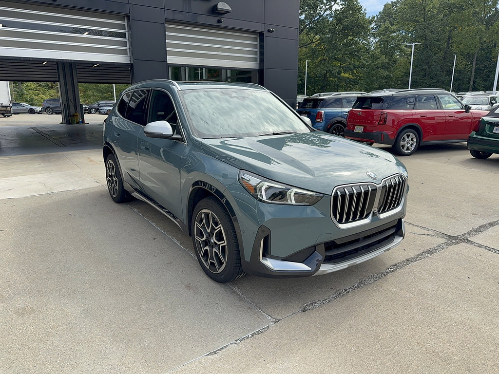 Used 2024 BMW X1 xDrive28i w/ Premium Package AWD/4WD image 2