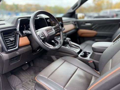 Used 2023 GMC Canyon AT4 w/ AT4 Premium Package image 12