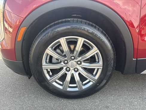 Certified 2023 Cadillac XT4 Premium Luxury w/ Cold Weather Package AWD/4WD image 11