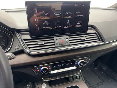 Used 2023 Audi Q5 2.0T Premium w/ Convenience Package image 62