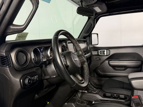 Used 2021 Jeep Wrangler Unlimited Sport AWD/4WD image 19