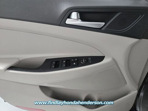 Used 2020 Hyundai Tucson Value w/ Cargo Package image 23