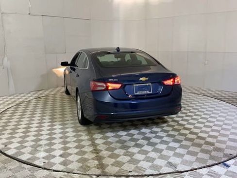 Used 2019 Chevrolet Malibu LT FWD image 9