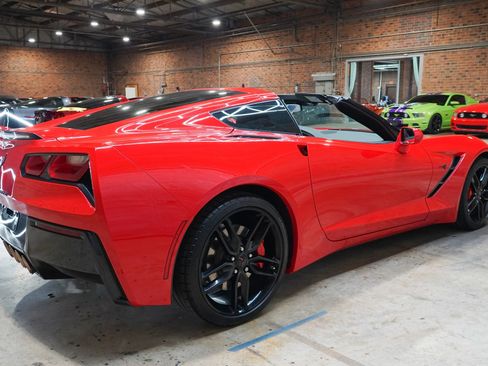 Used 2019 Chevrolet Corvette Stingray Coupe w/ Carbon Flash Badge Package RWD image 37