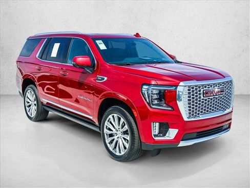 Used 2023 GMC Yukon Denali AWD/4WD image 3