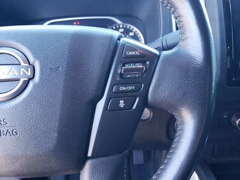 Used 2022 Nissan Frontier SV w/ Technology Package image 16