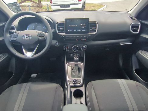New 2026 Hyundai Venue SEL FWD image 17
