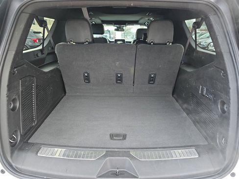 Used 2024 GMC Yukon XL AT4 w/ Technology Package image 14