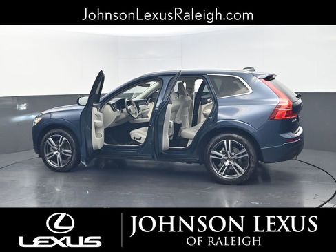 Used 2020 Volvo XC60 T5 Momentum w/ Protection Package Premier FWD image 37