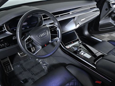 Used 2020 Audi S8 L w/ S8 Executive Package AWD/4WD image 9