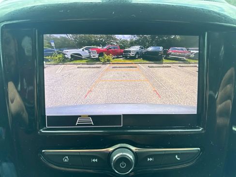Used 2020 Chevrolet Traverse LS FWD image 22