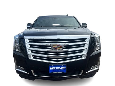 Used 2017 Cadillac Escalade ESV Platinum AWD/4WD image 13