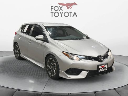 Used 2017 Toyota Corolla iM w/ All-Weather Mat Package FWD image 8