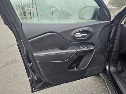 Used 2016 Jeep Cherokee Limited w/ Trailer Tow Group image 24