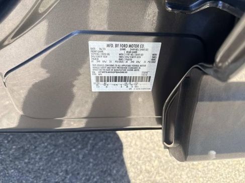 Used 2023 Ford Edge Titanium image 23