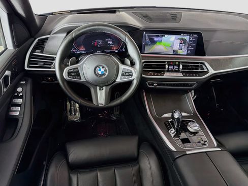 Used 2022 BMW X7 xDrive40i w/ M Sport Package AWD/4WD image 23
