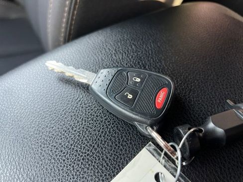 Used 2014 Jeep Wrangler Unlimited Sahara image 28